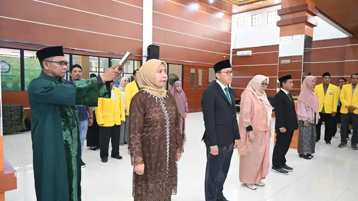 Rektor Unkhair Ternate Lantik 5 Pejabat, Ini Daftar Nama dan Jabatannya