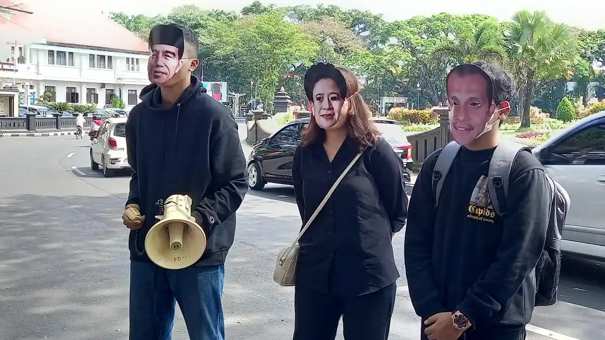 Aliansi Amarah Brawijaya Tanggapi Isu RKUHP, Ada Teatrikal Topeng Puan dan Jokowi