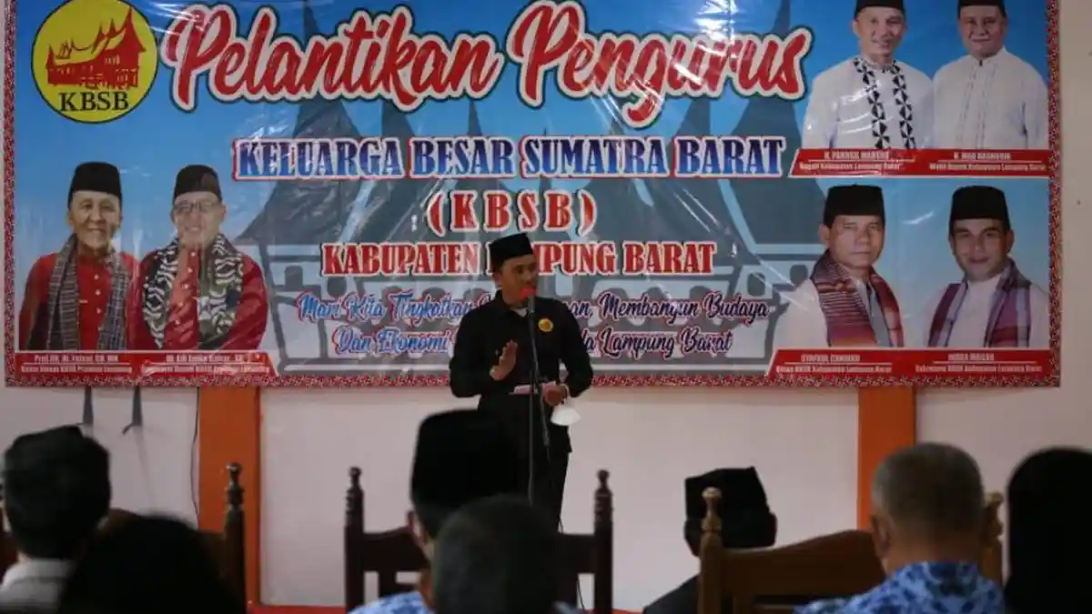 Pelantikan Pengurus KBSB Lampung Barat, Parosil Mabsus Ajak Warga Minang Lestarikan Budaya
