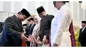 Angga-Raka-Prabowo-dan-istrinya.jpg