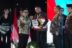 Pemkab-Gianyar-Borong-Dua-Penghargaan-dan-Insentif-Rp3-Miliar-dari-Kemendagri.jpg