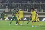 PSS Sleman vs Barito Putera Berlangsung Sengit, Babak Pertama Berakhir Tanpa Gol