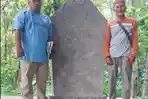 Replika-prasasti-bersejarah-yang-dibuat-Dinas-Pariwisata-dan-Kebudayaan-Disparbud-Lamongan.jpg