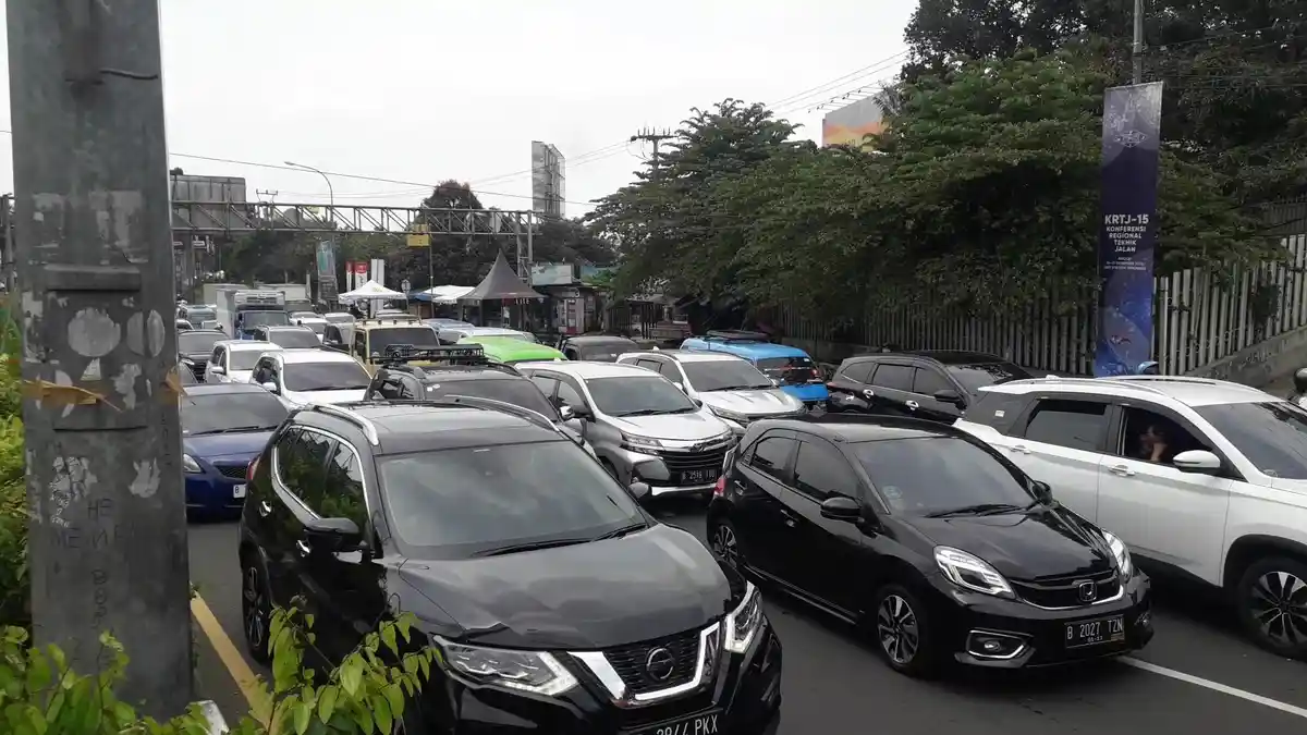 Sepekan Jelang Natal, Arus Kendaraan di Puncak Bogor Meningkat 25 Persen, Dipicu Libur Sekolah