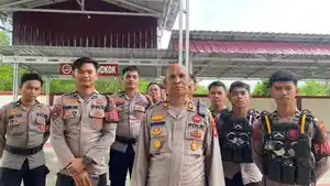 Personel-Polres-Pasangkayu-bersiaga-mengamankan-jalannya-sidang.jpg