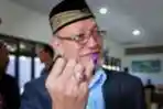 Wali Nangggro Aceh Mencoblos di TPS Beurawe
