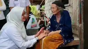 ASN-BERBAGI-Bupati-Banyuwangi-Ipuk-Fiestiandani.jpg