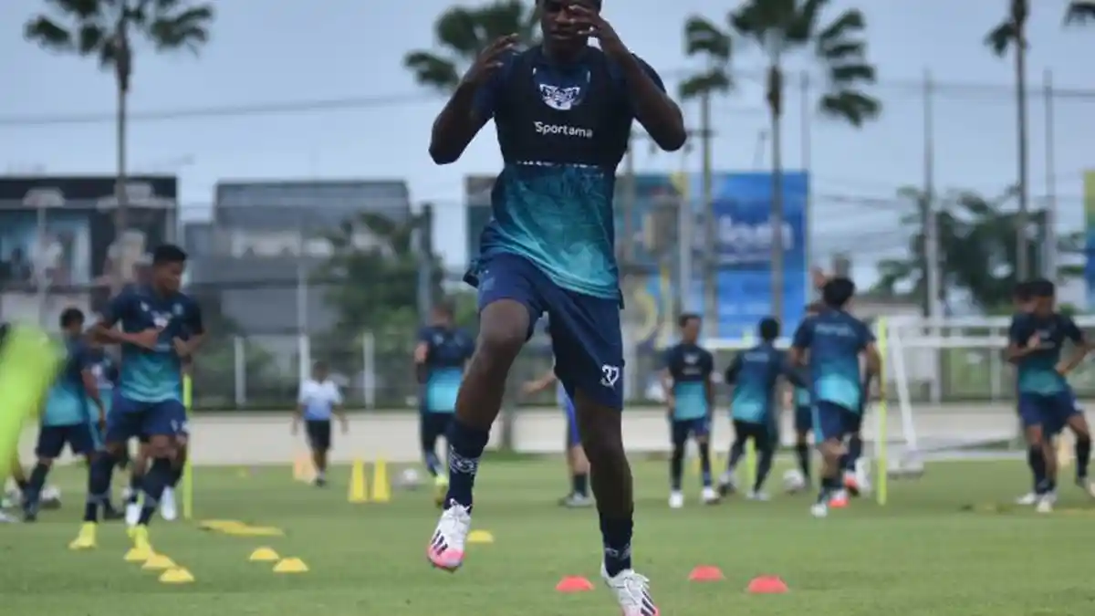 Dua Pemain Baru Persib Sudah Gabung di Latihan, Tapi Mohammed Rashid Berlatih Terpisah, Ada Apa?