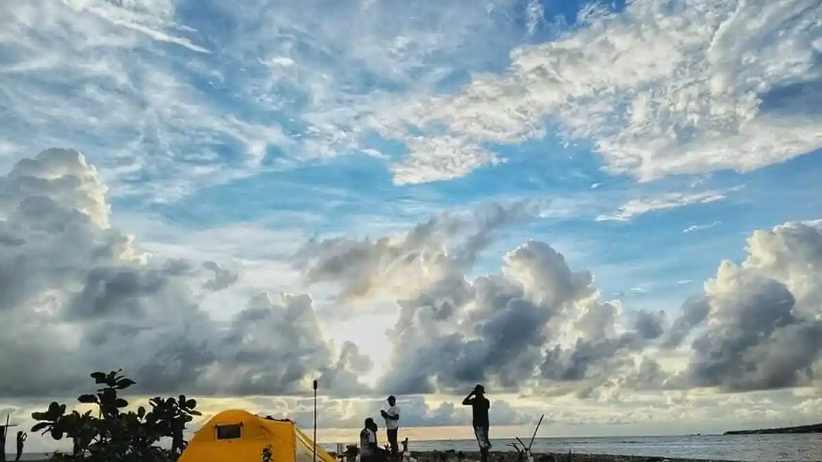 Pantai Ake Bai, Wisata Tidore  Tempat  Paling Cocok untuk Kamping