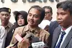 Respon-Roy-Suryo-Usai-Jadi-Tersangka-Kasus-Ijazah-Palsu-Jokowi-Sentil-Sosok-Silfester-Matutina.jpg