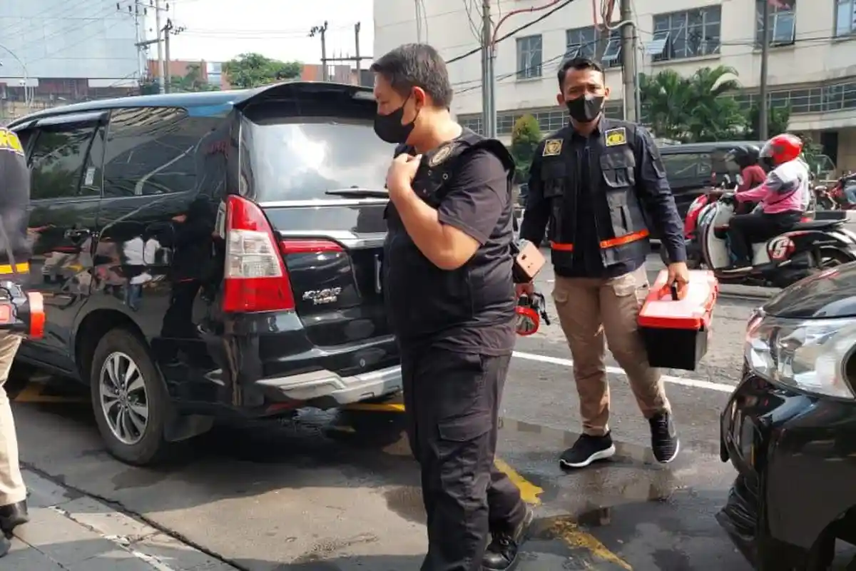 Labfor Polda Jatim Mulai Investigasi Kebakaran Tunjungan Plaza Surabaya, Kumpulkan Barang Bukti