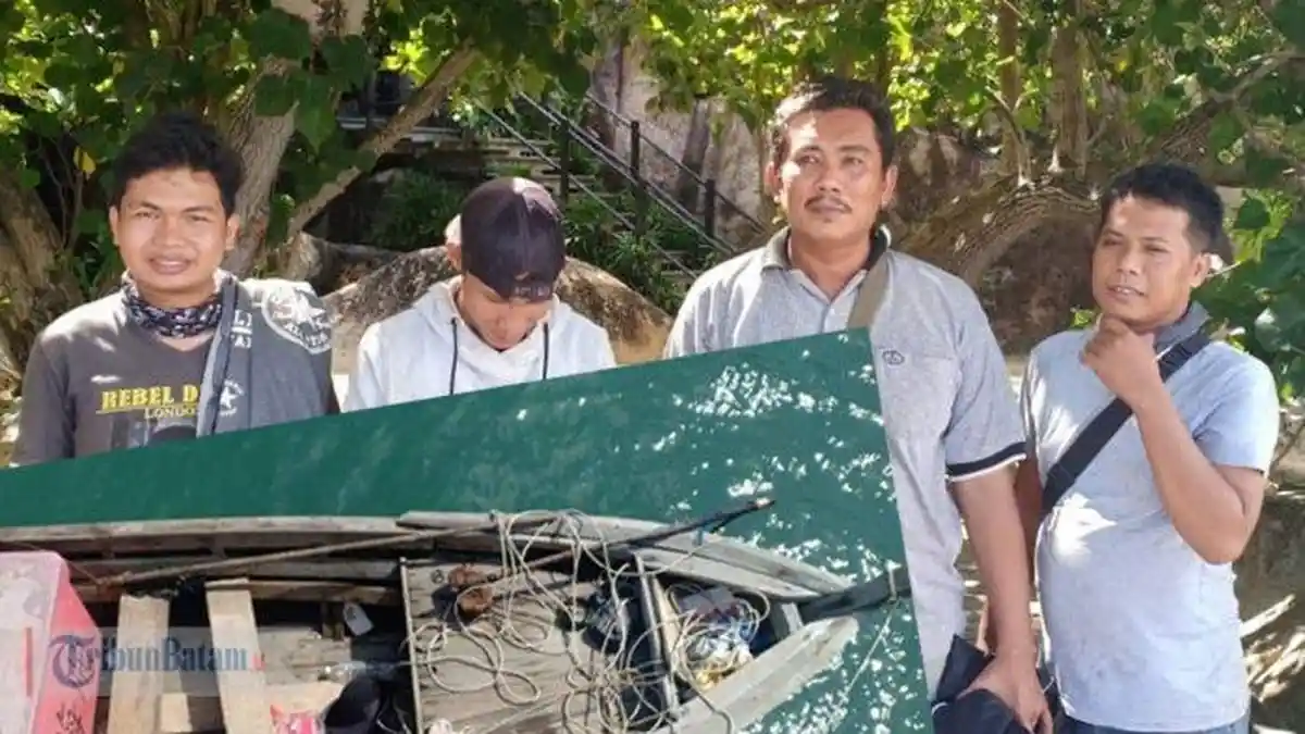 Basarnas Tanjungpinang Selamatkan 4 Nelayan Bintan yang Terombang-ambing 9 Jam di Laut