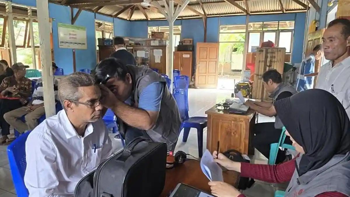 Yayasan IJ Kasimo dan ABD Mulai Gelar Pemeriksaan Telinga Secara Gratis di Flores Timur