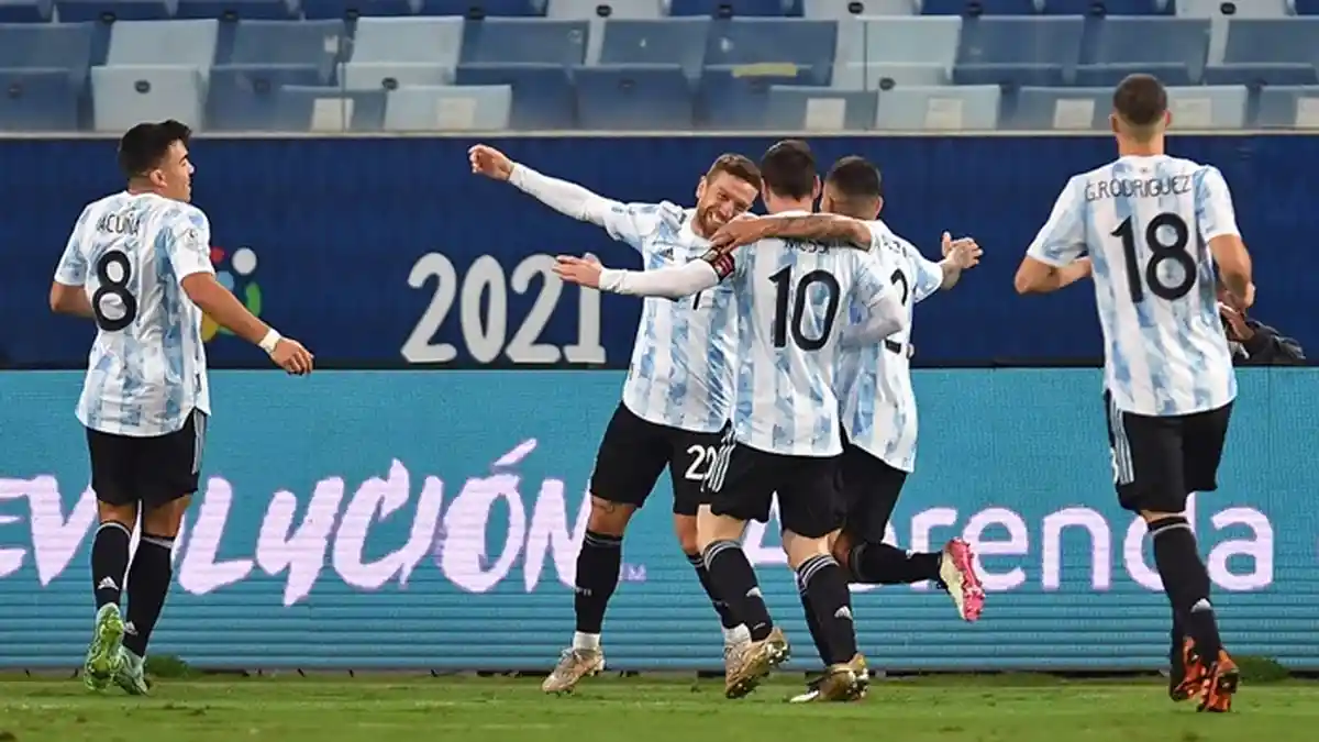 Susunan Pemain Argentina vs Kolombia Semifinal Copa America 2021, Sergio Aguero & Lionel Messi Main