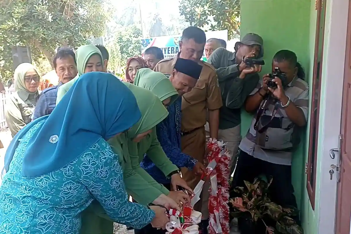 Senyum Sumringah Sukandi, Warga Bengkulu Tengah Penerima Program Bedah Rumah
