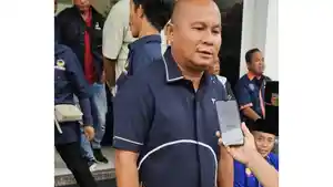 Ketua-Fraksi-Partai-NasDem-DPRD-Sumatera-Utara-Rahmansyah-Sibarani-saat.jpg