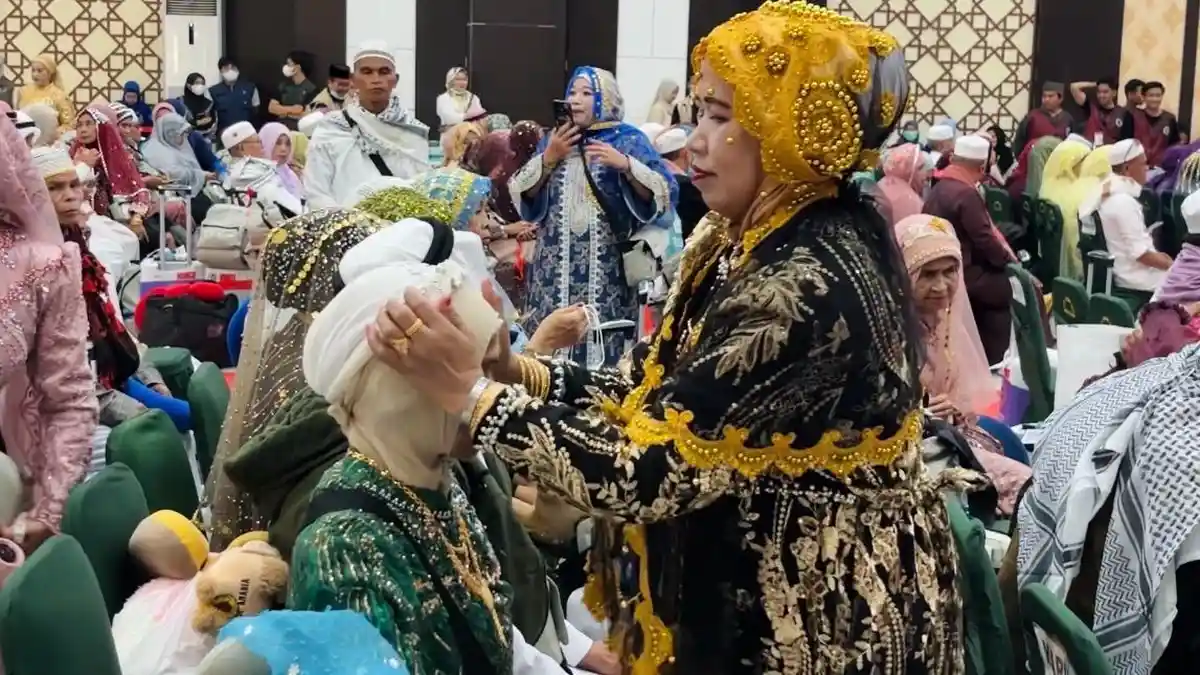 Kemewahan Haji yang Tak Perlu Dipertentangkan