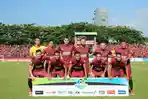 starter-psm-makassar-vs-ps-tni_20170910_180203.jpg