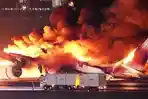 pesawat-Japan-Airlines-terbakar-di-landasan-pacu.jpg