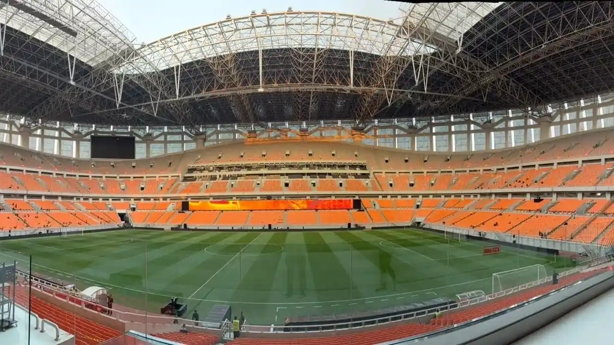 JIS Kena Semprot 2 Pelatih Asing! Shin Tae-yong Blak-blakan, Marcos Reina tuturkan Rumput 'Bencana'