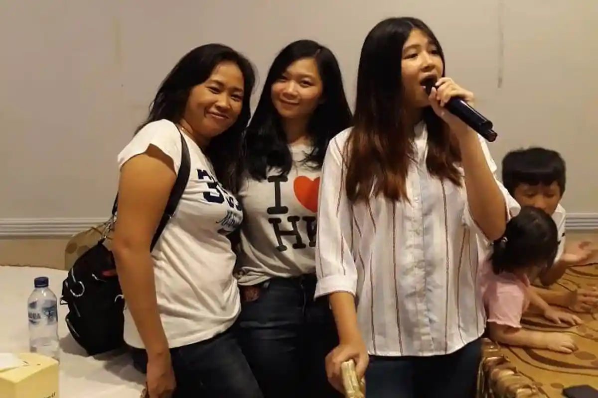 Ansye, Ibu di Manado Cemaskan Anaknya yang Kuliah di Tiongkok Tak Bisa Pulang