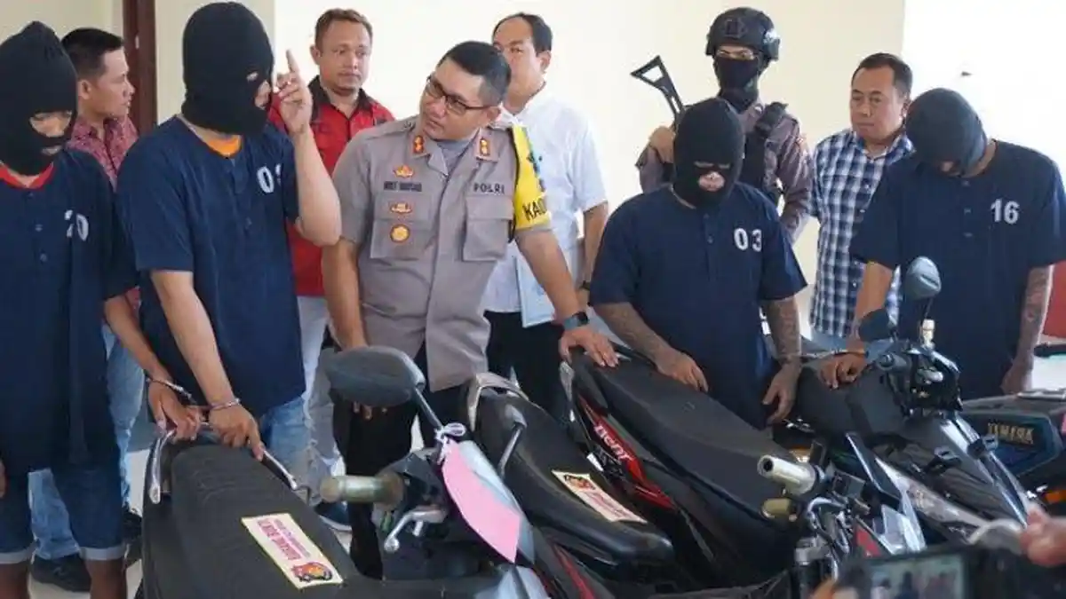 Enam Begal Sadis Ditangkap di Demak, Bawa Golok Saat Beraksi