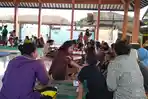 suasana-pengungsian-posko-banjir-di-kecamatan-margadana_20180211_131302.jpg