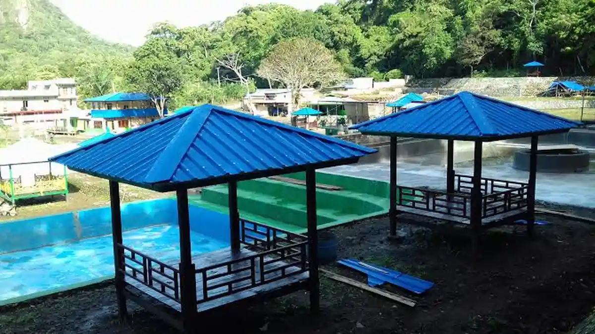 Selama Ini Dikenal Air Panas Lejja, Yuk Mandi Air Dingin Lereng Hijau Soppeng - permandian-di-soppeng_20160620_004747.jpg