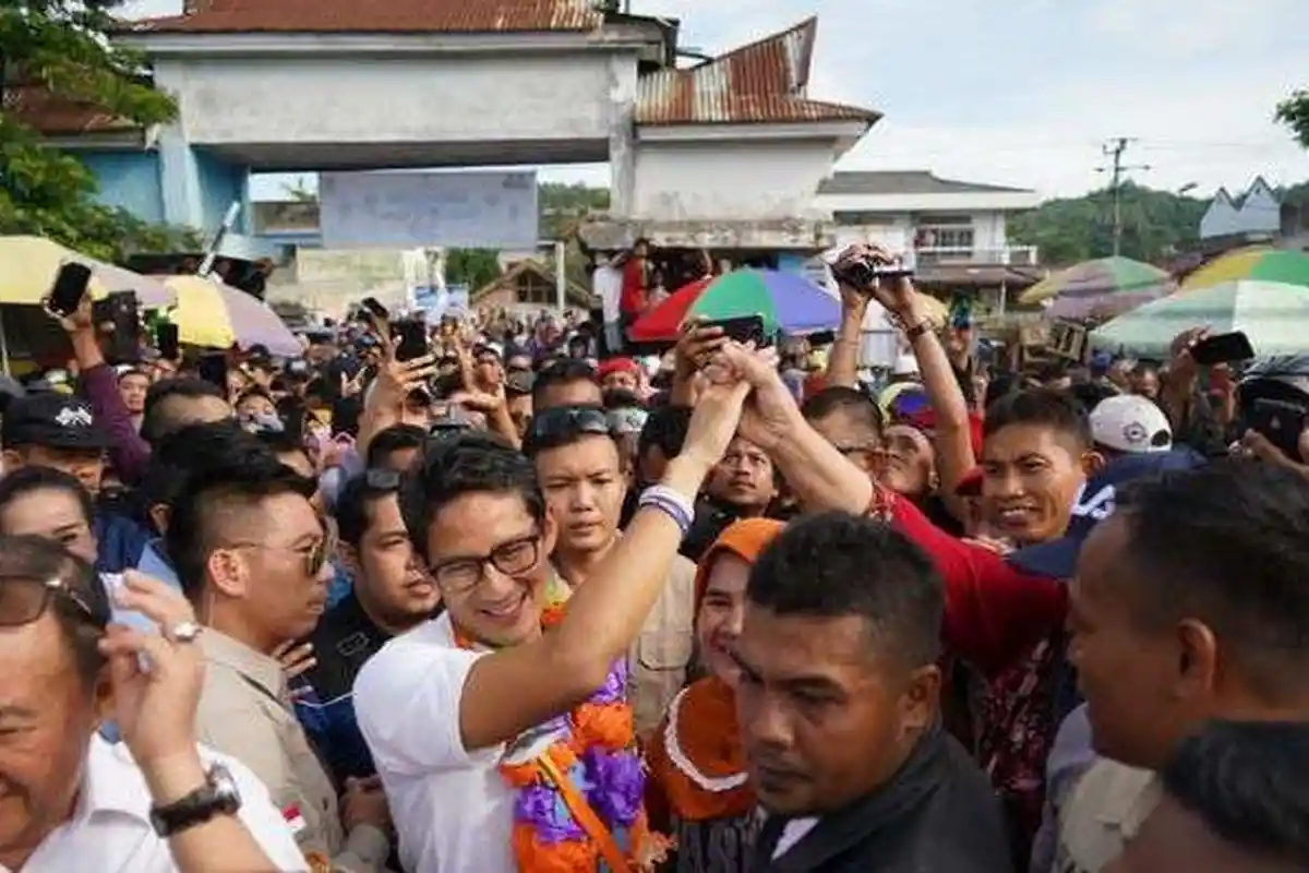 Bertemu Nelayan dan Pedagang Ikan, Sandiaga Uno: Saya Sudah Catat Apa yang Mereka Inginkan