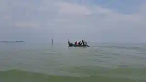 20260414_Perairan-Kota-Semarang-nelayan-mencari-ikan_1.jpg