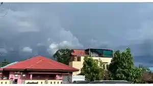 cuaca-di-kota-sorong-mendung.jpg