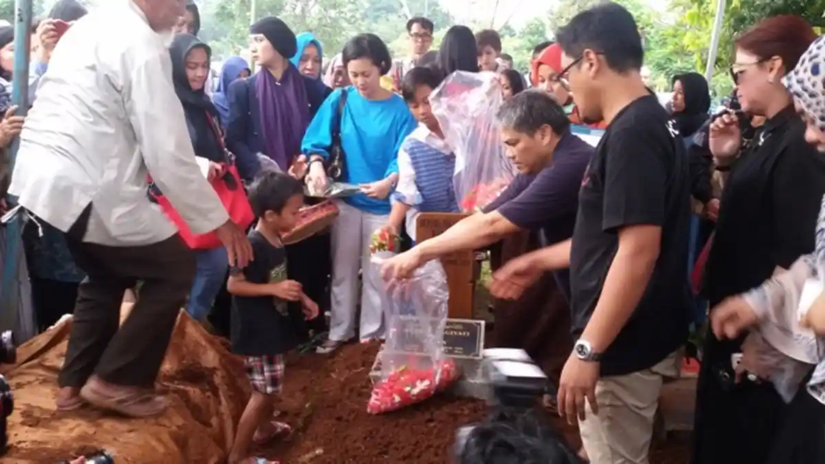 Penyesalan Cut Keke Tak Sempat Besuk Renita Sukardi