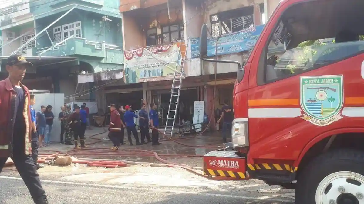 Pemilik Ruko Rugi Ratusan Juta Akibat Kebakaran di Jelutung Kota Jambi