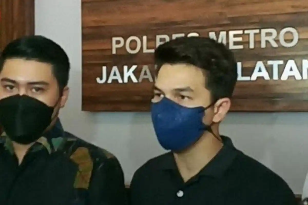 Jonathan Frizzy Sempat Damai dengan Dhena Devanka, Mengapa Masih Lapor Polisi?