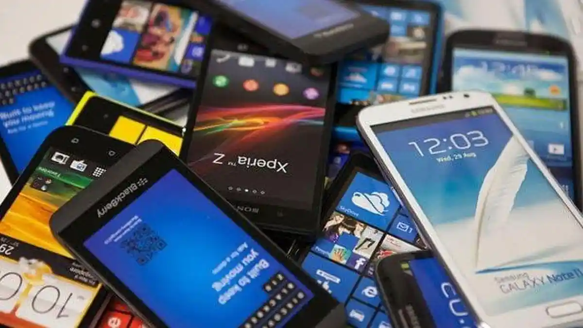 10 Cara Menghemat Baterai Handphone (HP) Agar Tak Cepat Habis Saat Mati Lampu