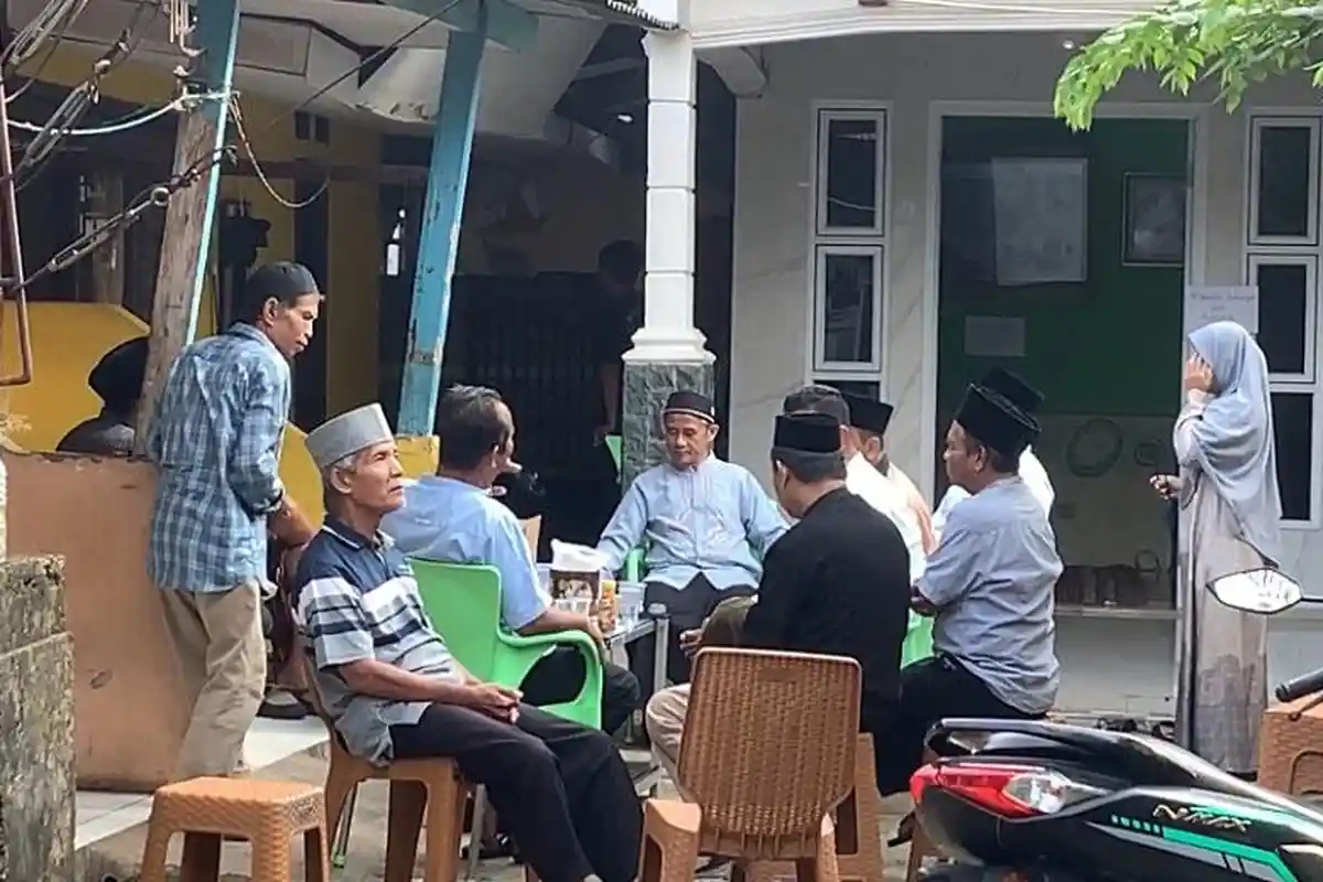 Warga Parung Bingung Menanti Kedatangan Jenazah Robiatul Adawiyah, Korban Kecelakaan Bus di Subang