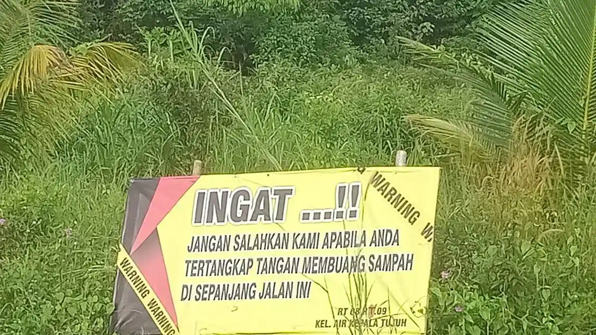 Geram, Ketua RT Minta Oknum Warga yang Buang Sampah Sembarangan Kena Sanksi Sosial