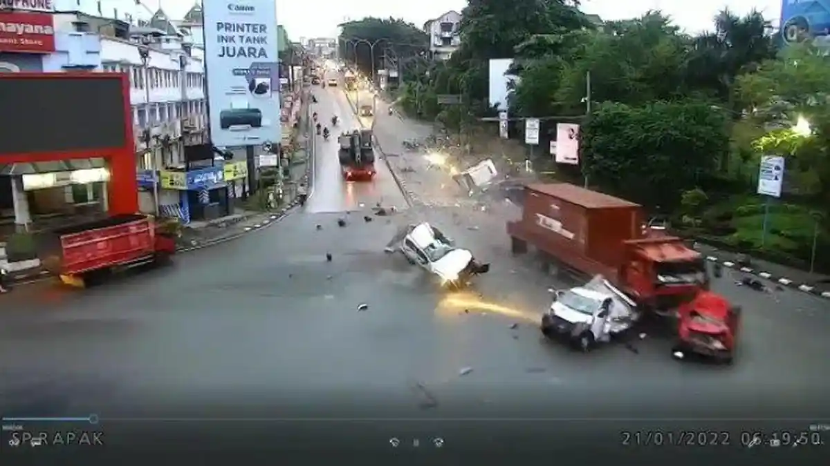 Fakta Terbaru Laka Balikpapan, Pengakuan Sopir Tronton Saat Truk Hilang Kendali