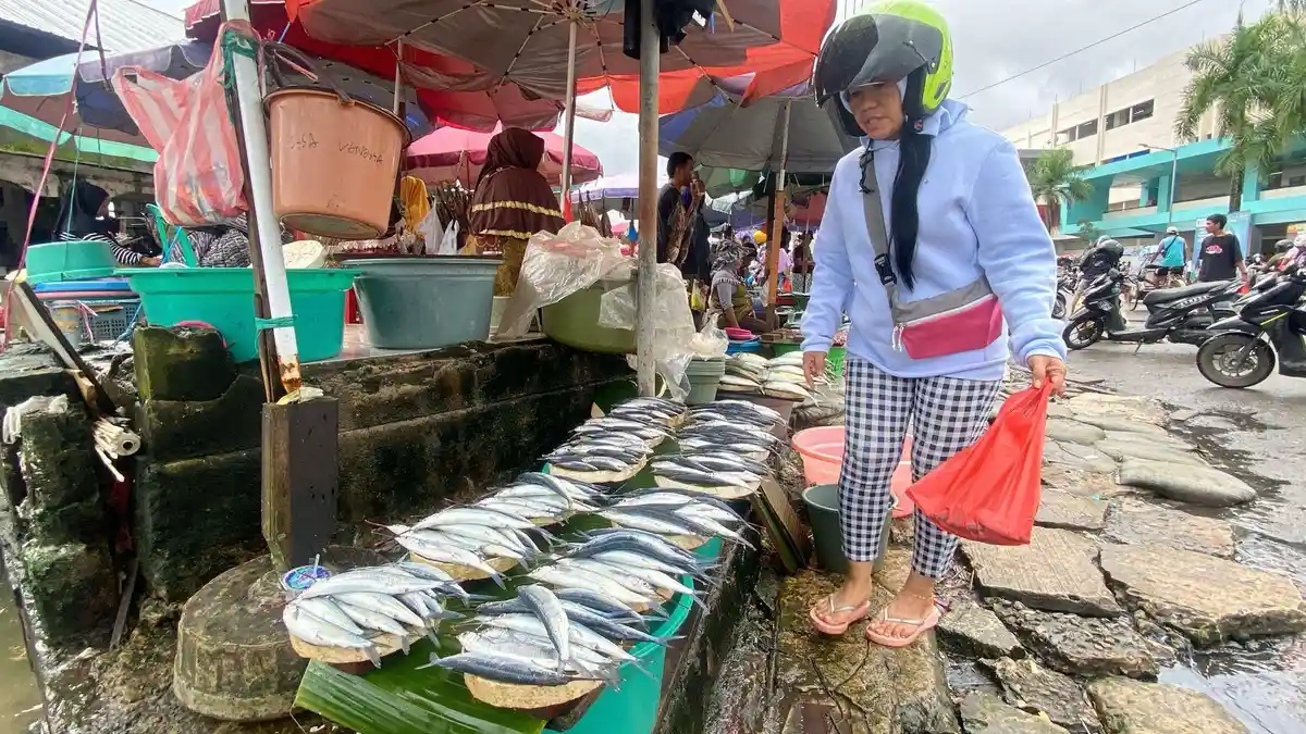 Harga Ikan di Pasar Mardika Ambon Masih Mahal, Lema 4 Ekor Rp 50 Ribu