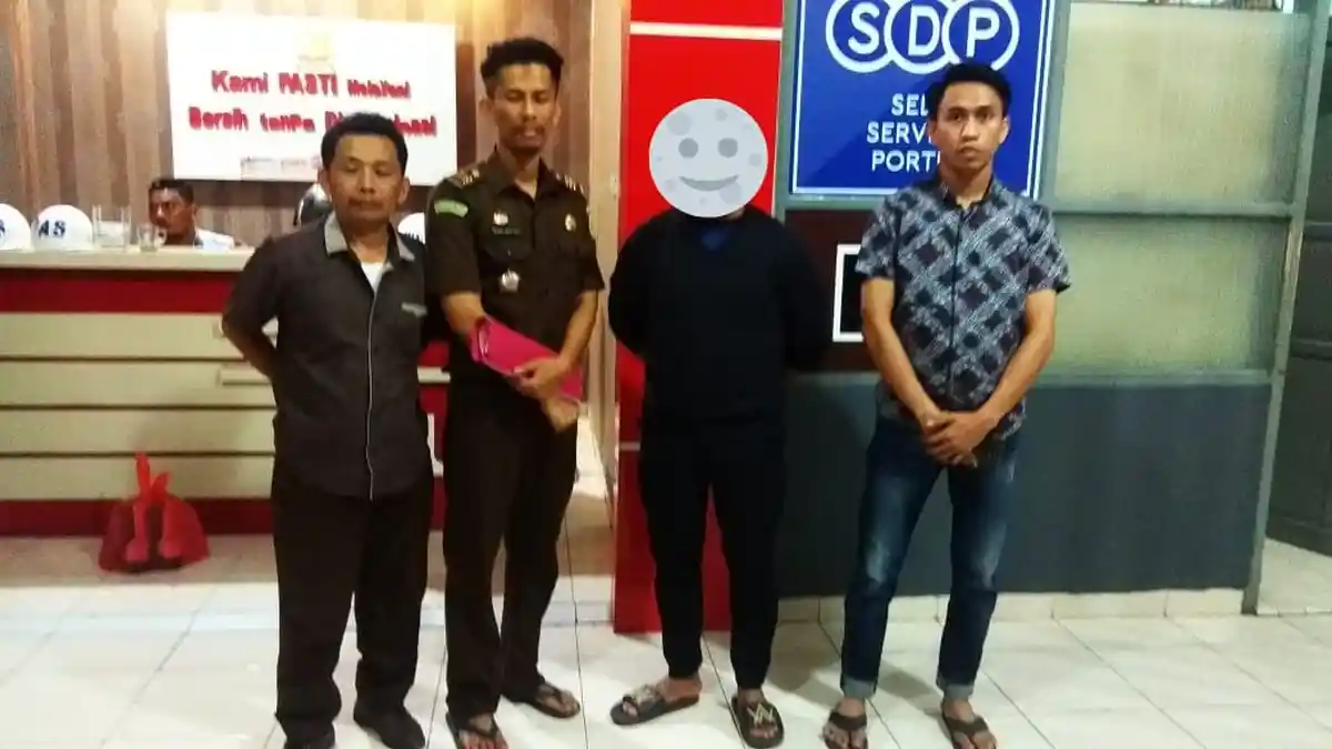 Sempat Buron, Kejari Bantaeng Eksekusi Mantan Direktur Perusda di Lapas Makassar