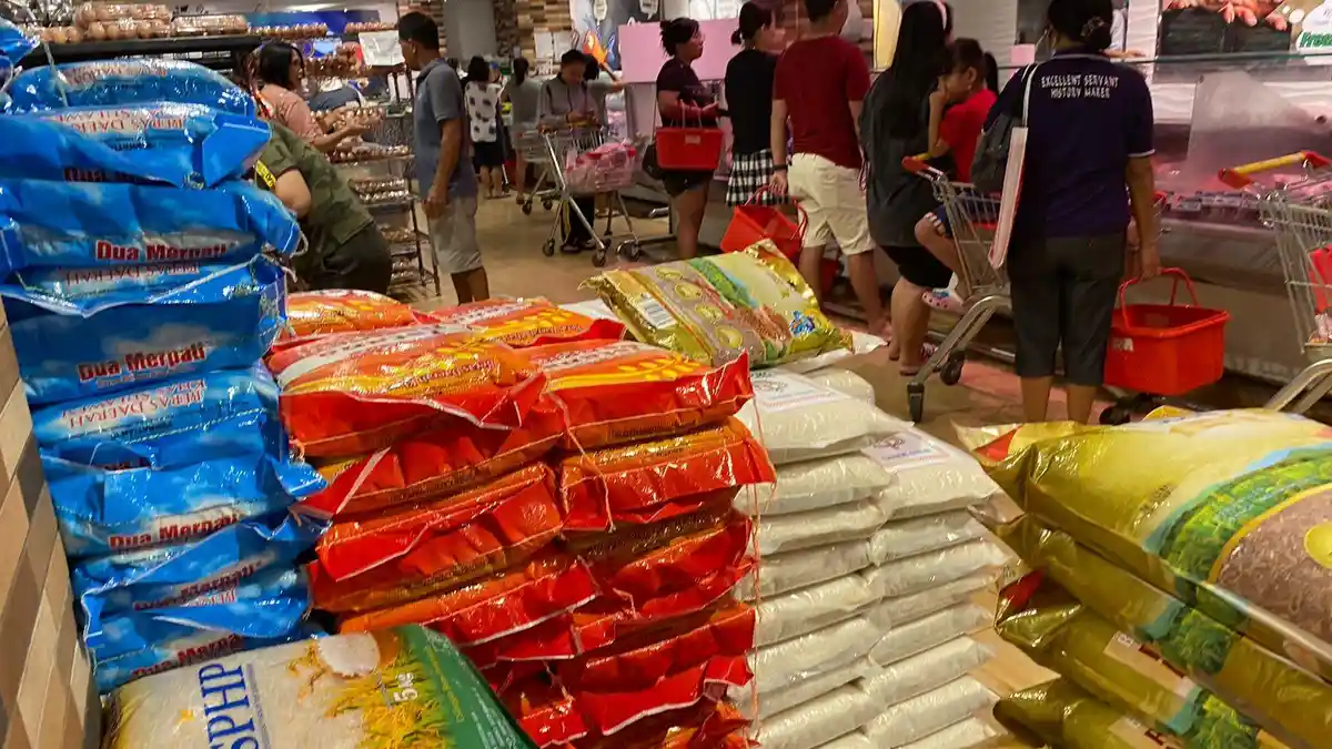 Update Harga Beras di Pasar Swalayan Manado Sulawesi Utara Jelang Tahun Baru Imlek