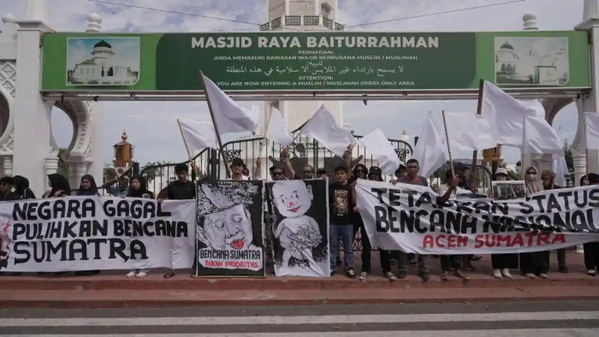 Koalisi Sipil Kibarkan Bendera Putih: Pemerintah Gagal Pulihkan Bencana Aceh-Sumatera