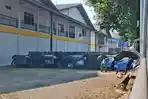 MOTOR-BGN-Penampakan-kendaraan-listrik-untuk-operasional-MBG-terpakir-di-gudang.jpg