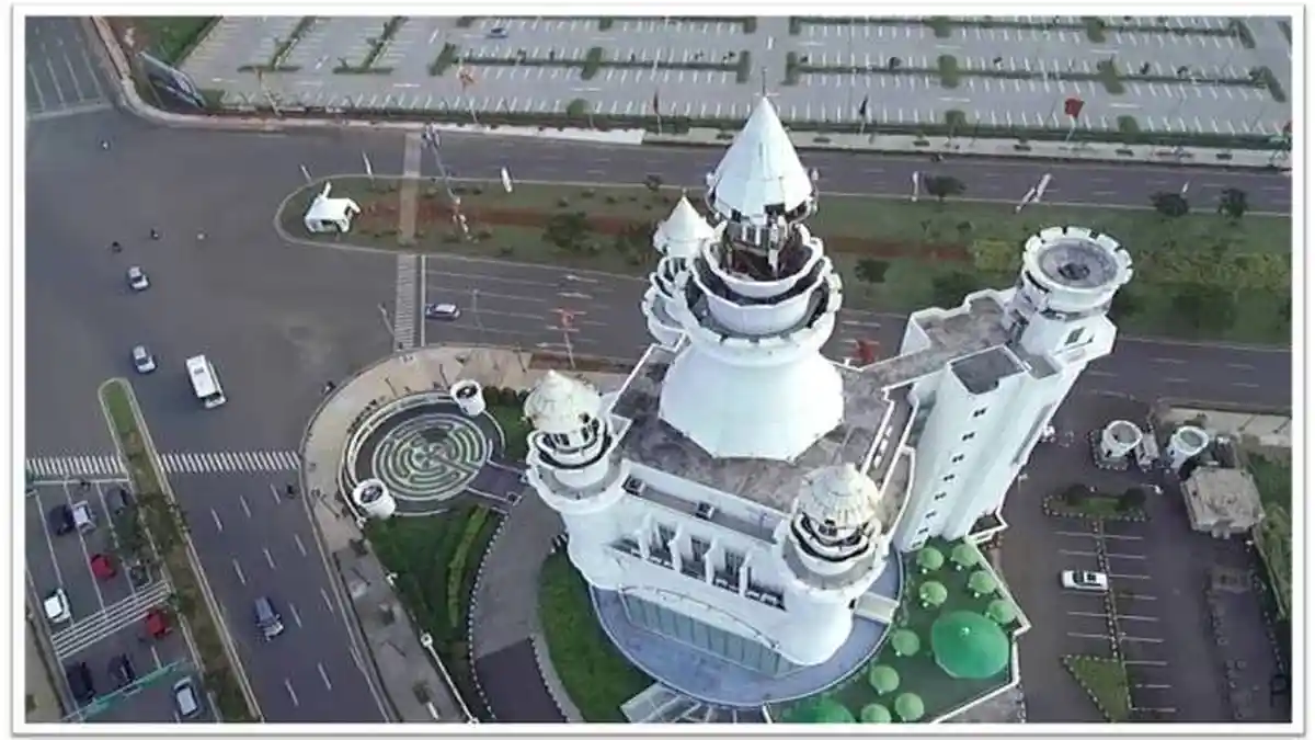 Floating Castle Hadirkan Konsep Lifestyle and Eatery
