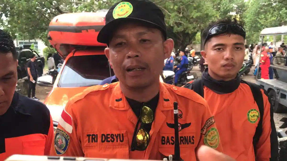 2 Anak Tenggelam di Ulak Karang, SAR Minta Warga Tak Turun ke Laut Malam Hari