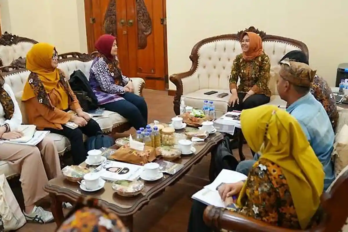 Kolaborasi Pemkot Mojokerto dan Kemendikbudristek, Wujudkan Galeri Soekarno Kecil di SD Ongko Loro