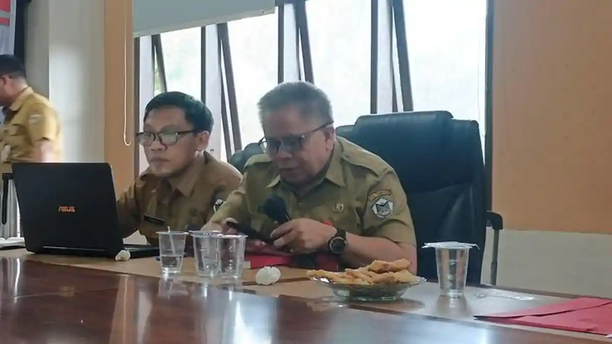 Gelontorkan Rp 12 Miliar Lebih, Pemkot Tomohon Bayar THR Bagi PNS dan P3K