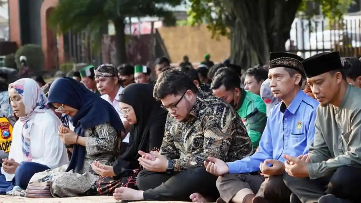 Pemkab Kediri Gelar Doa Bersama Pasca Kerusuhan, Bupati Mas Dhito Ajak Bangkit