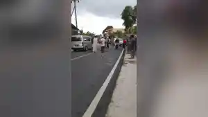 Satu-warga-meninggal-di-tempat-pasca-kecelakaan-lalu-lintas-di-Desa-Pemangkih-HST.jpg