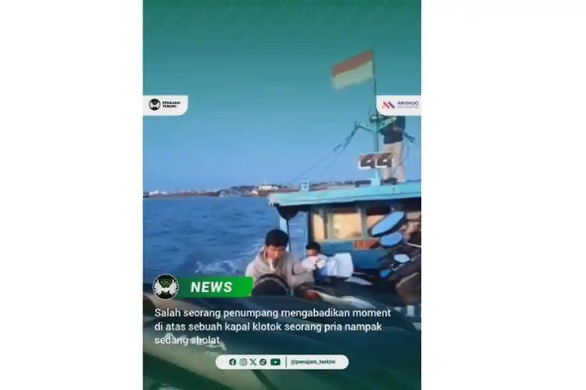 Viral di Media Sosial, Heboh Pria Sholat di Atas Kapal Ketika Perjalanan Laut Sedang Berlangsung